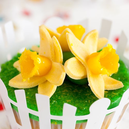 Daffodil Cake – The Cozy Plum