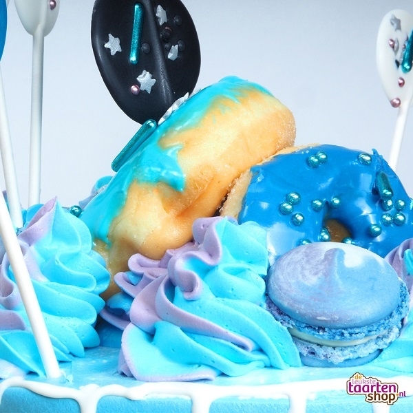 Donut Drip Cake – Storybook Bakery