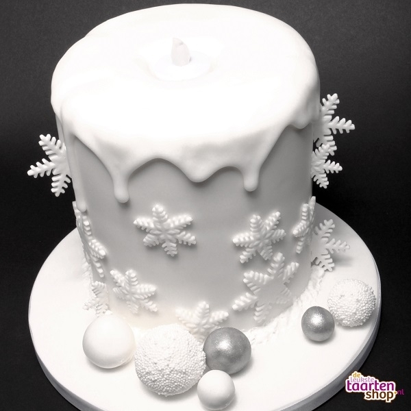 Winter Wonderland Christmas Cake
